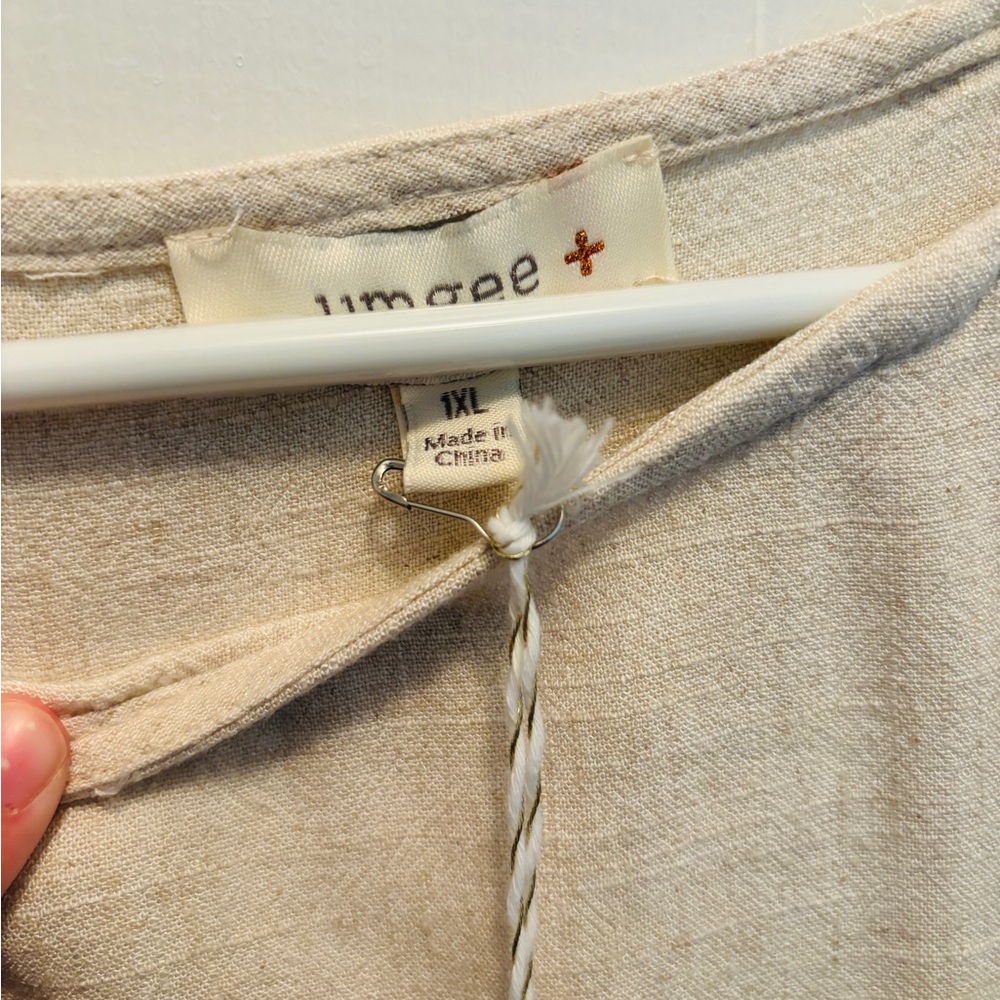 Top w/ Tags - Picture 2 of 3